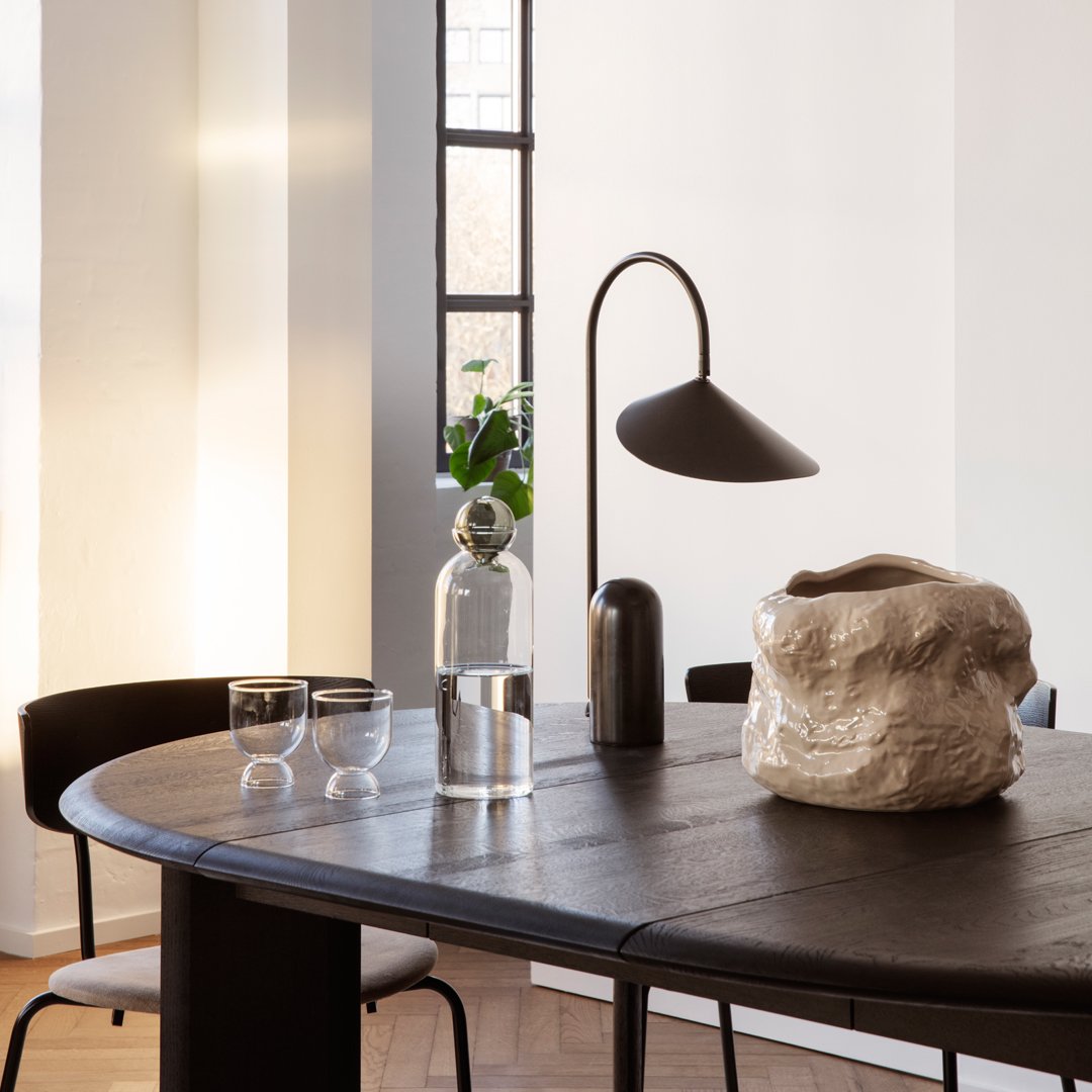 Arum Table Lamp