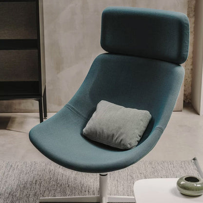 Auki Lounge Chair w/ Headrest - 4-Star Base