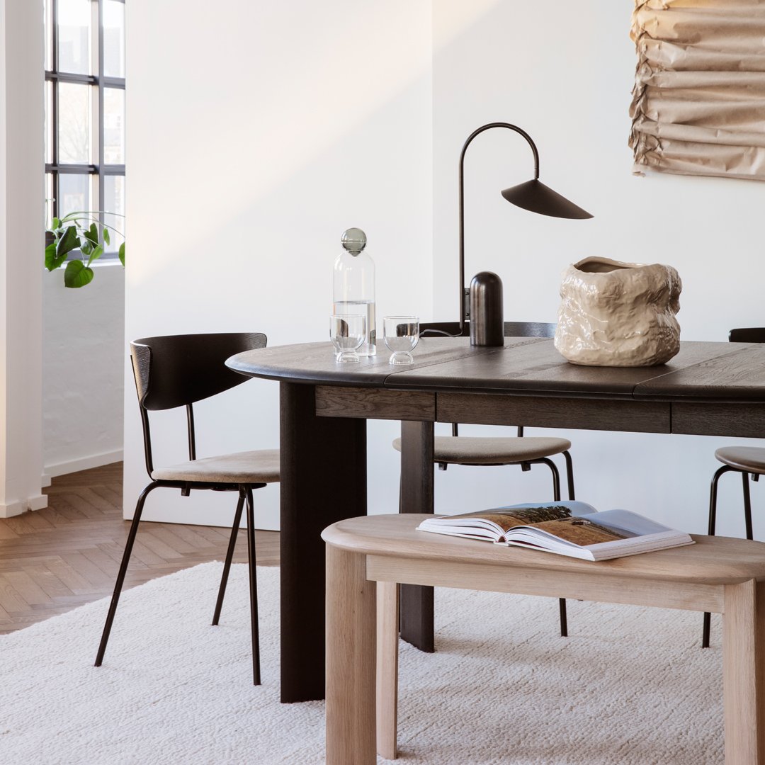 Arum Table Lamp