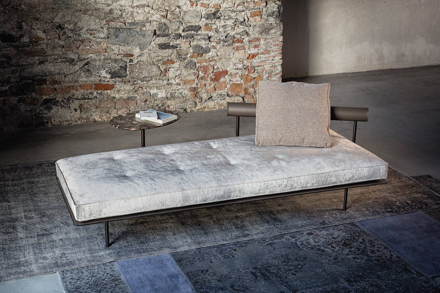 415 Tube Daybed