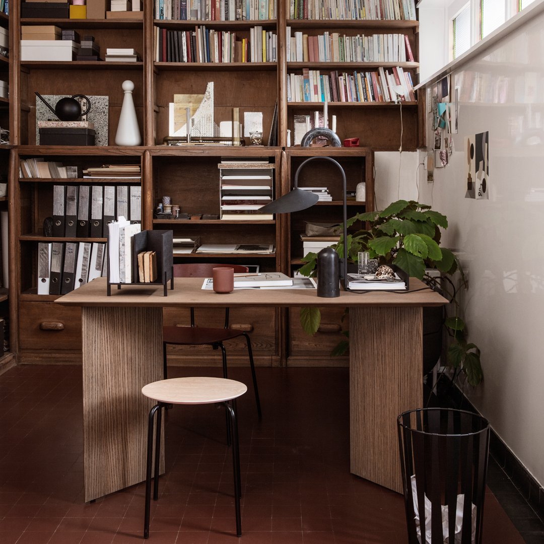 Arum Table Lamp