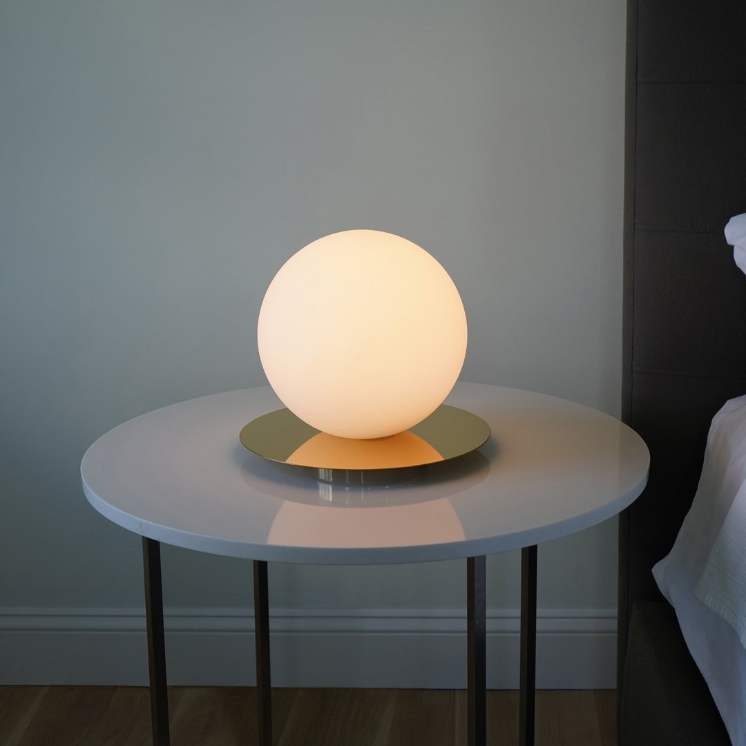 Bola Sphere Table Lamp