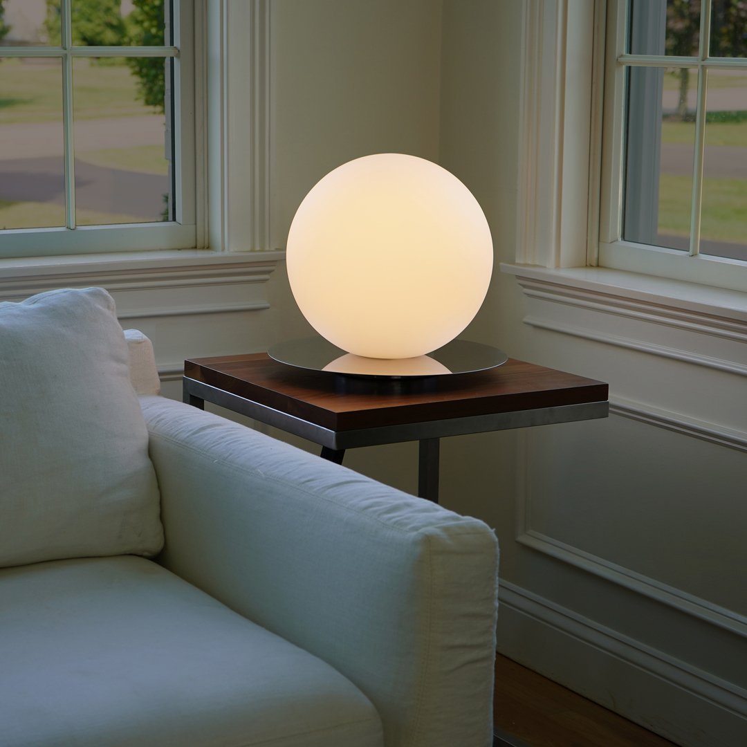 Bola Sphere Table Lamp