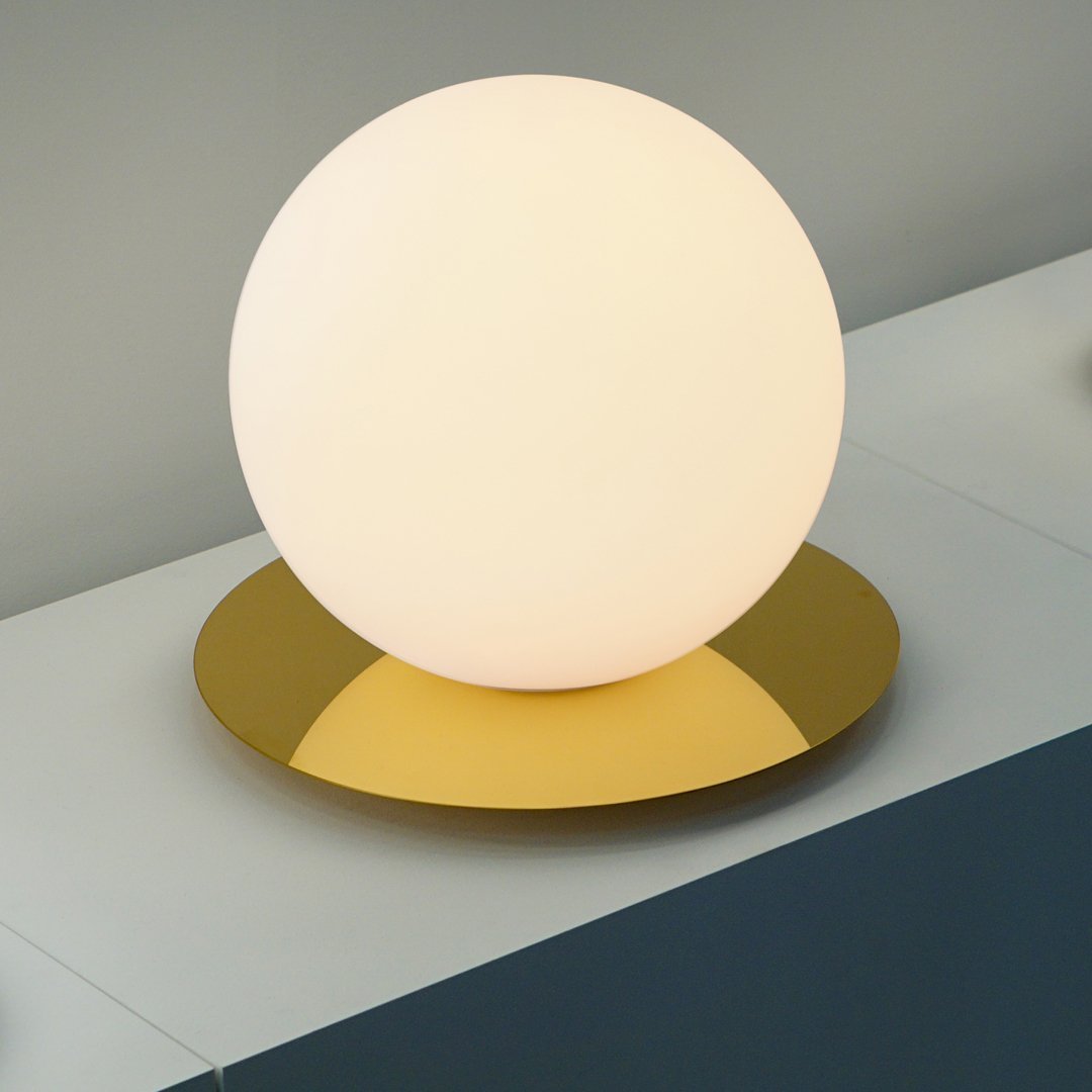 Bola Sphere Table Lamp