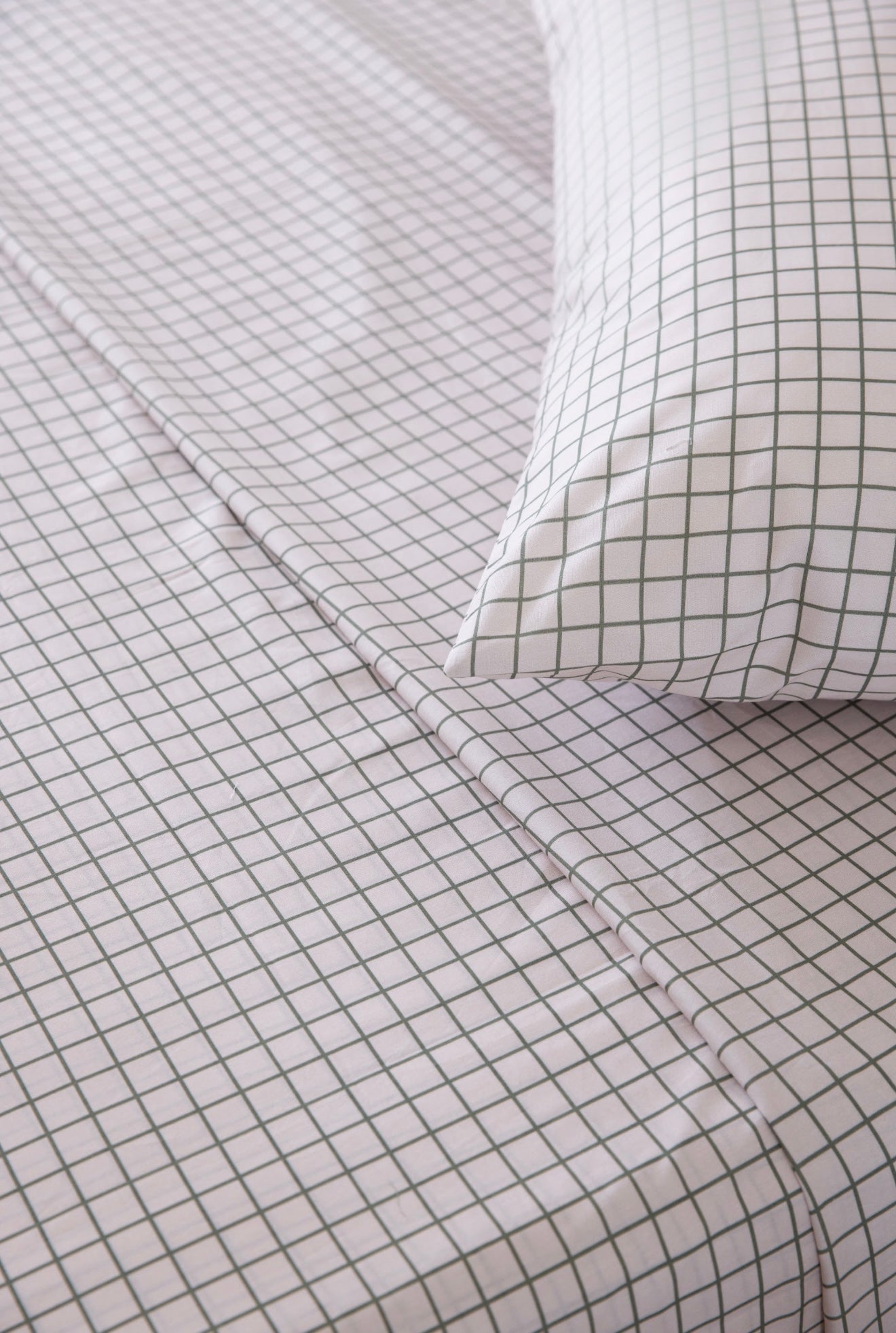Bed Sheets Fern Grid