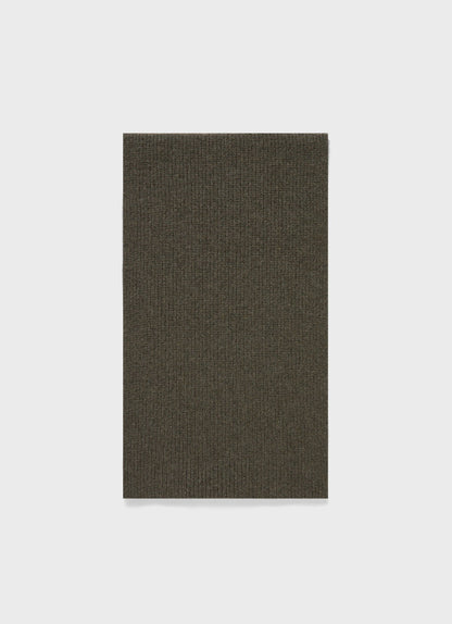 Cashmere Ribbed Scarf in Dark Moss