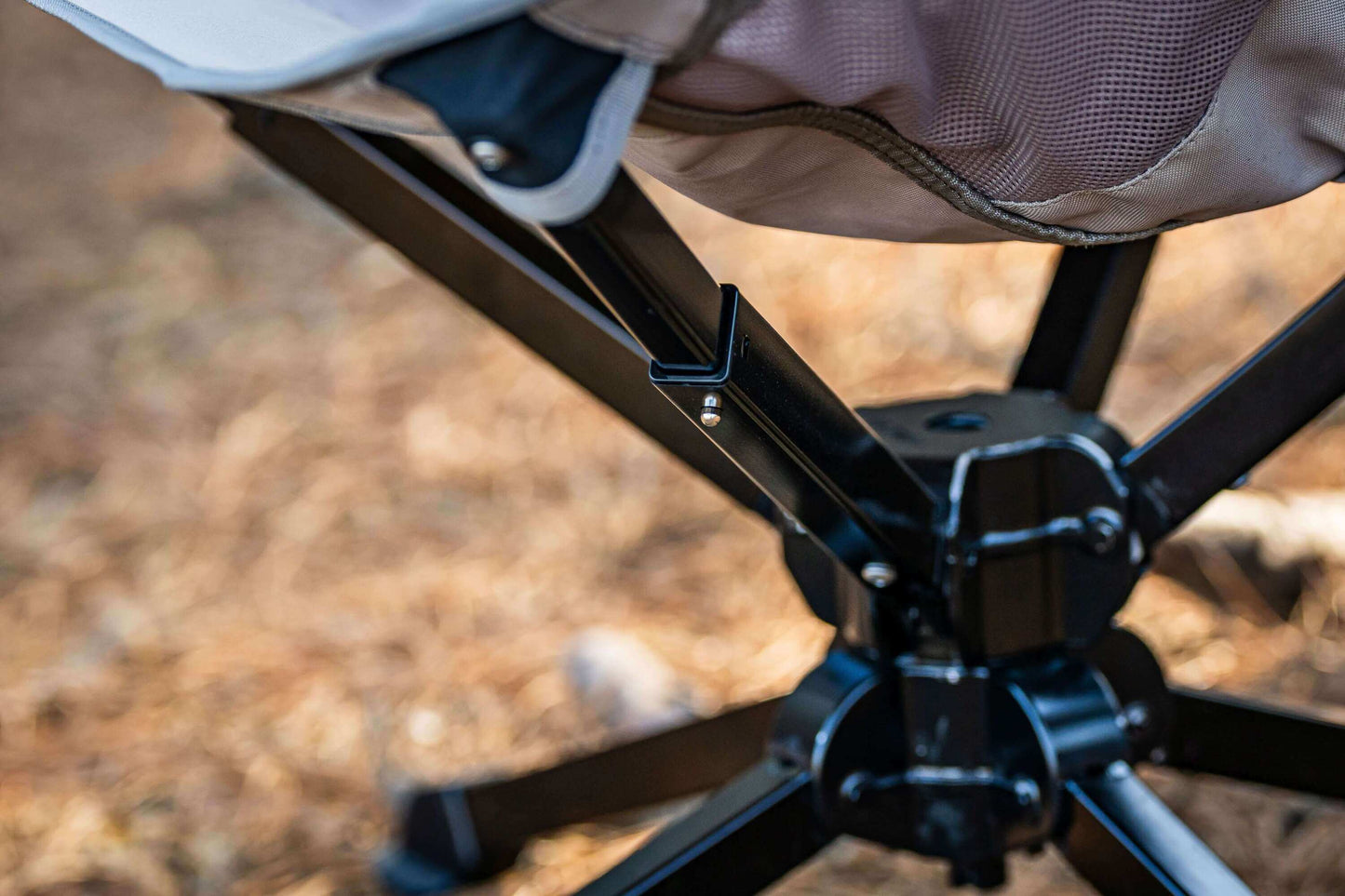 CLAYMORE Swivel Chair S/L