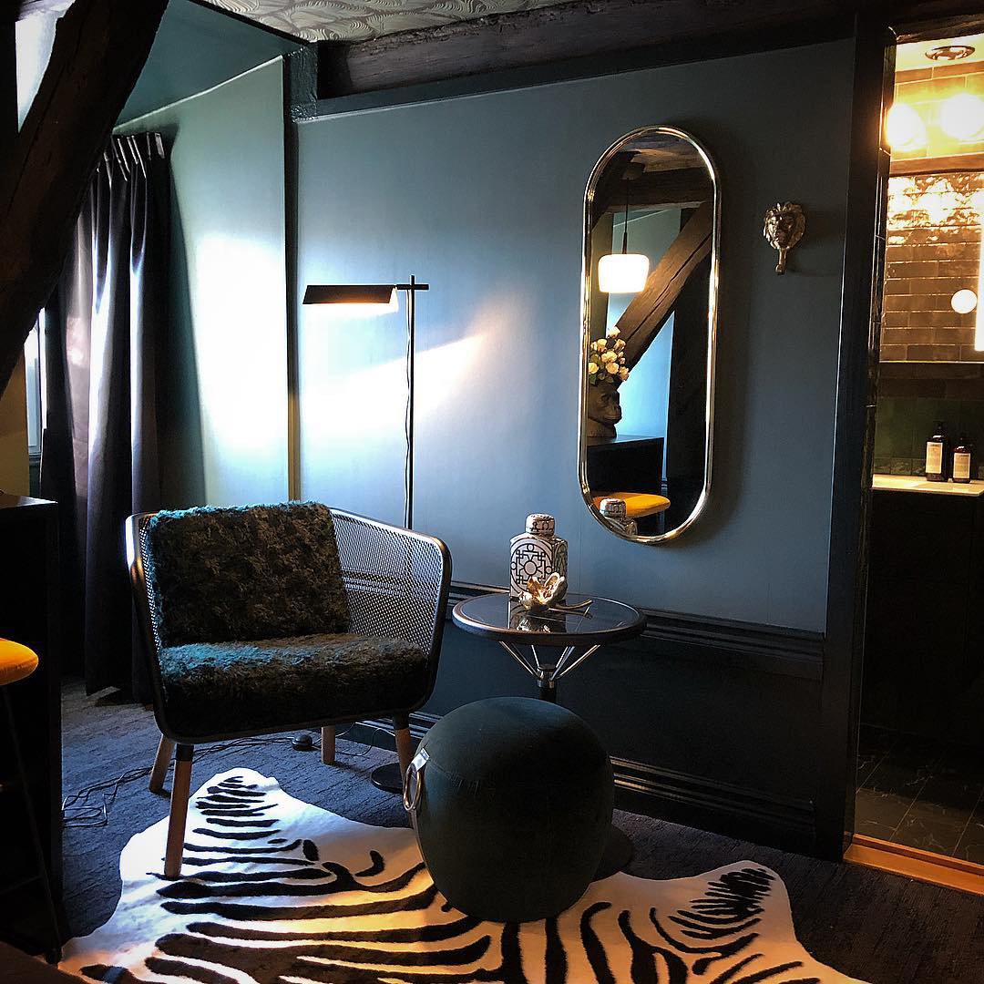Angui Wall Mirror